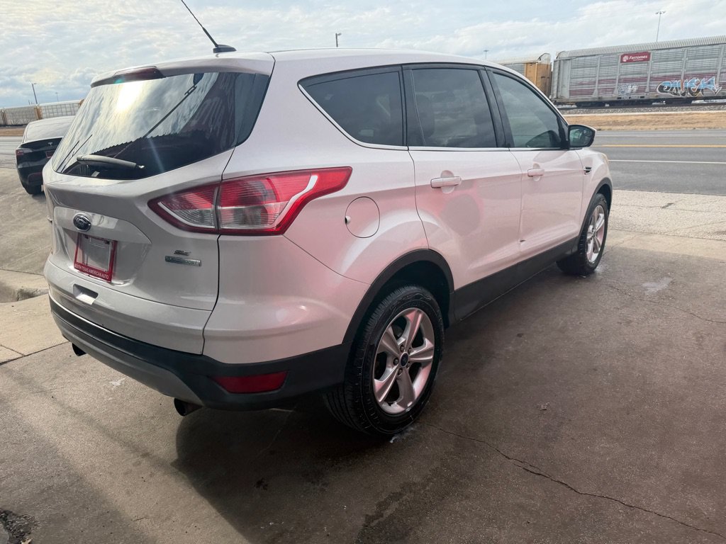 Used 2013 Ford Escape SE FWD image 16