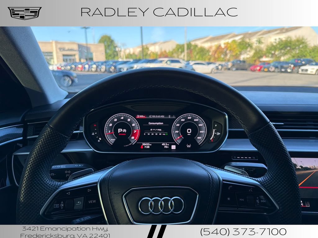Used 2022 Audi S8 w/ S8 Comfort Plus Package AWD/4WD image 5