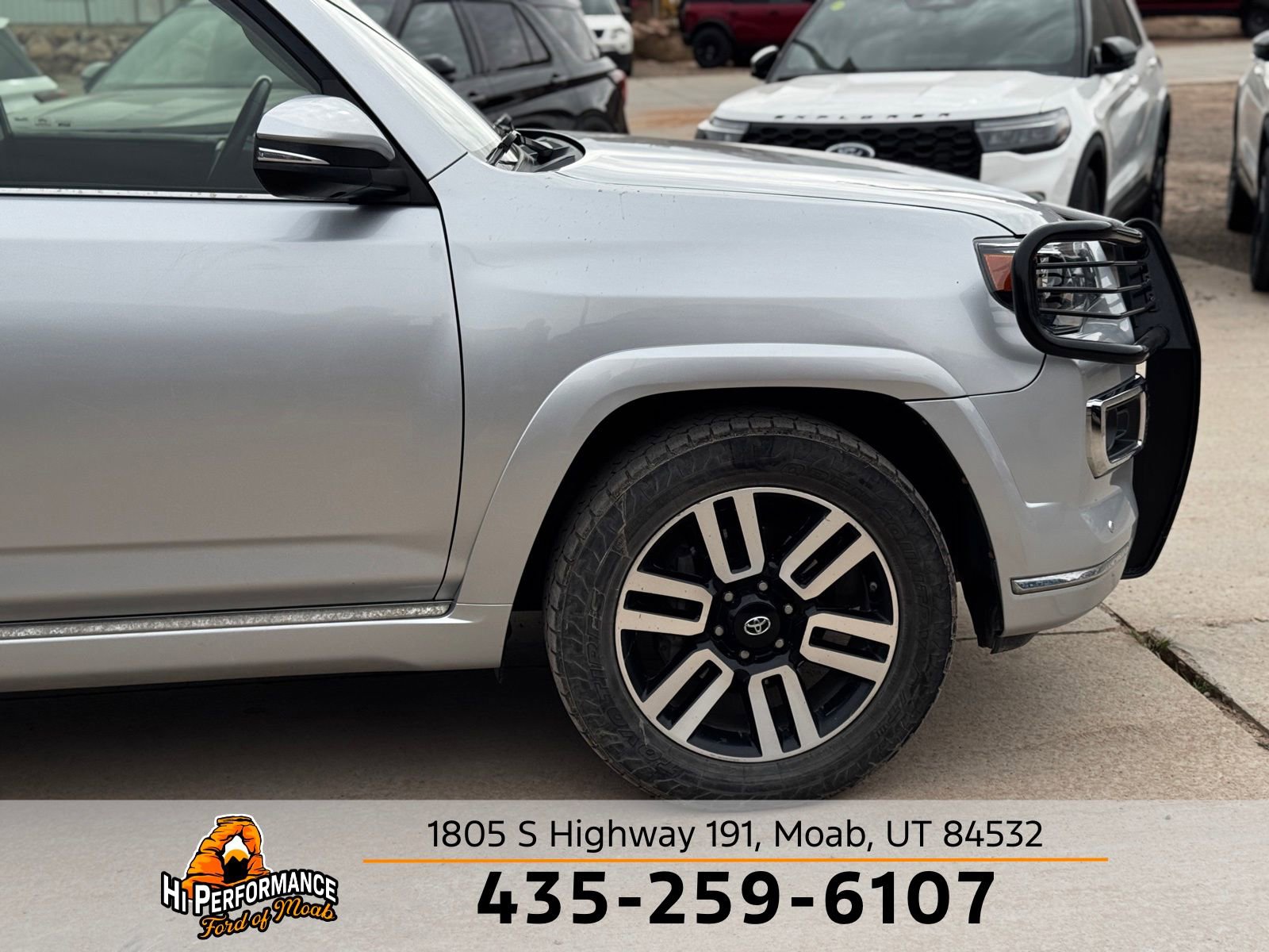 Used 2015 Toyota 4Runner Limited AWD/4WD image 4