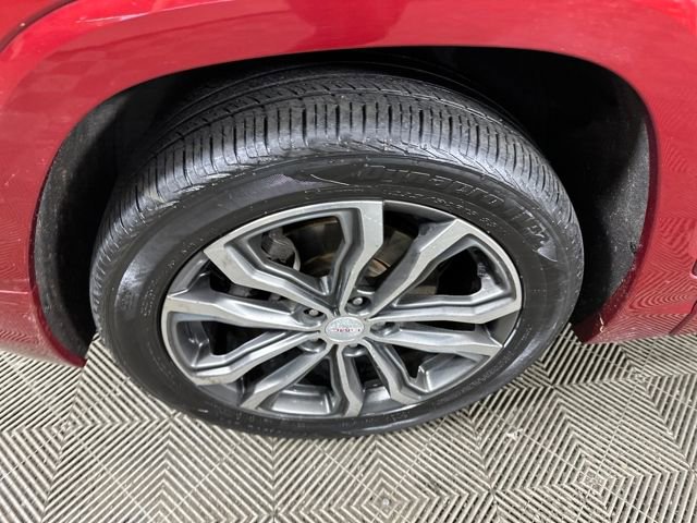 Used 2018 GMC Terrain Denali w/ Advanced Safety Package image 10