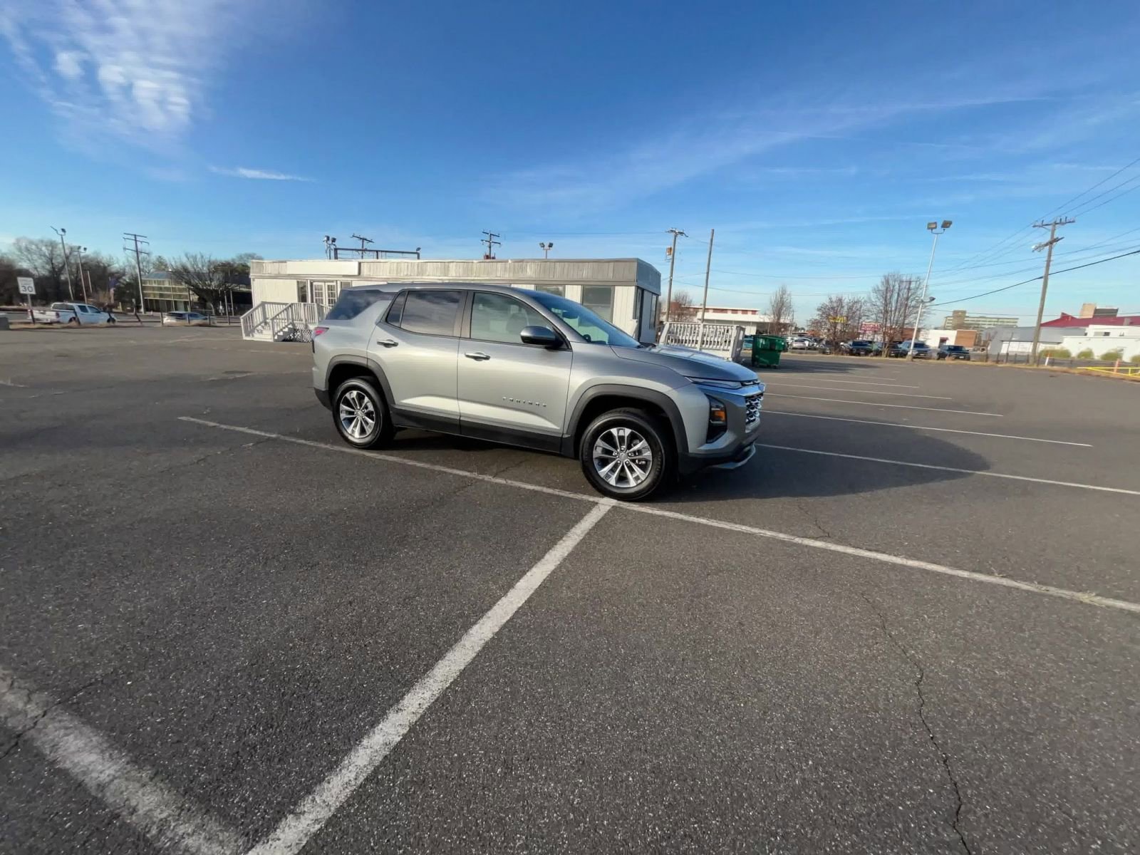 Used 2025 Chevrolet Equinox LT image 16