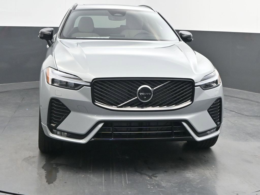 New 2026 Volvo XC60 B5 Plus w/ Protection Package Premier image 2