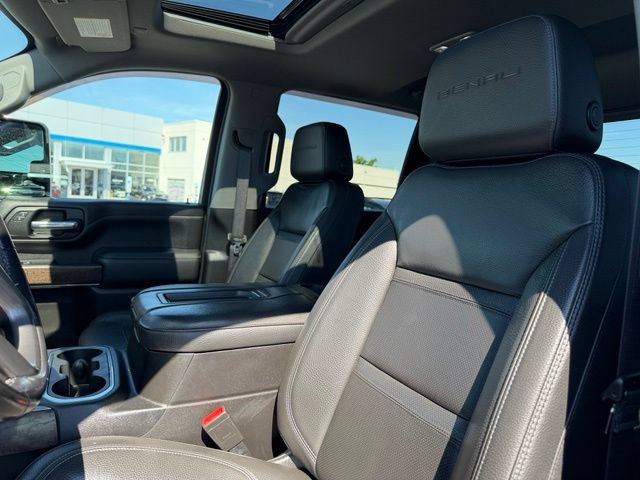 Used 2022 GMC Sierra 3500 Denali AWD/4WD image 23