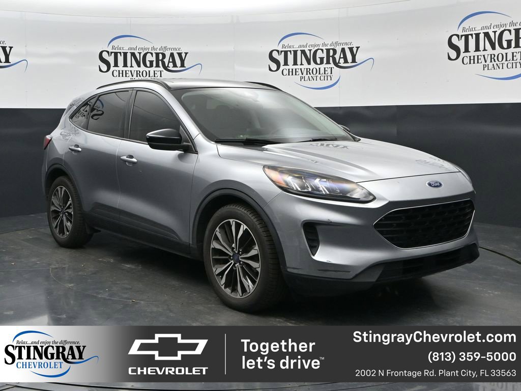 Used 2022 Ford Escape SE w/ SE Sport Appearance Package