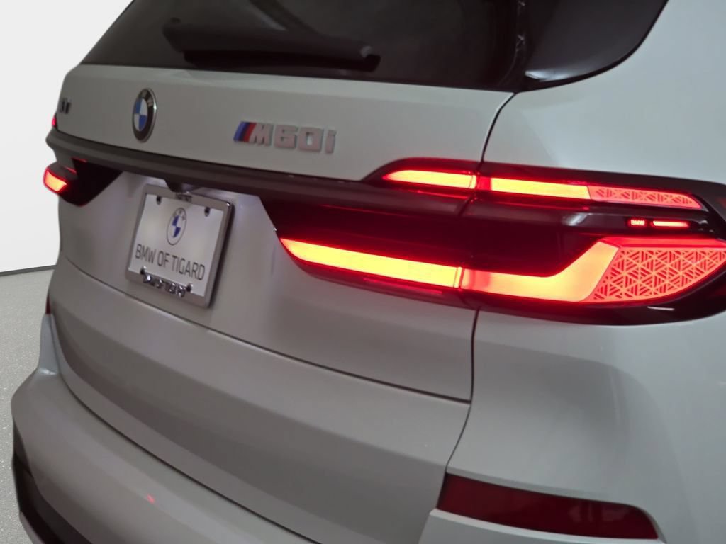 New 2027 BMW X7 M60i AWD/4WD image 33