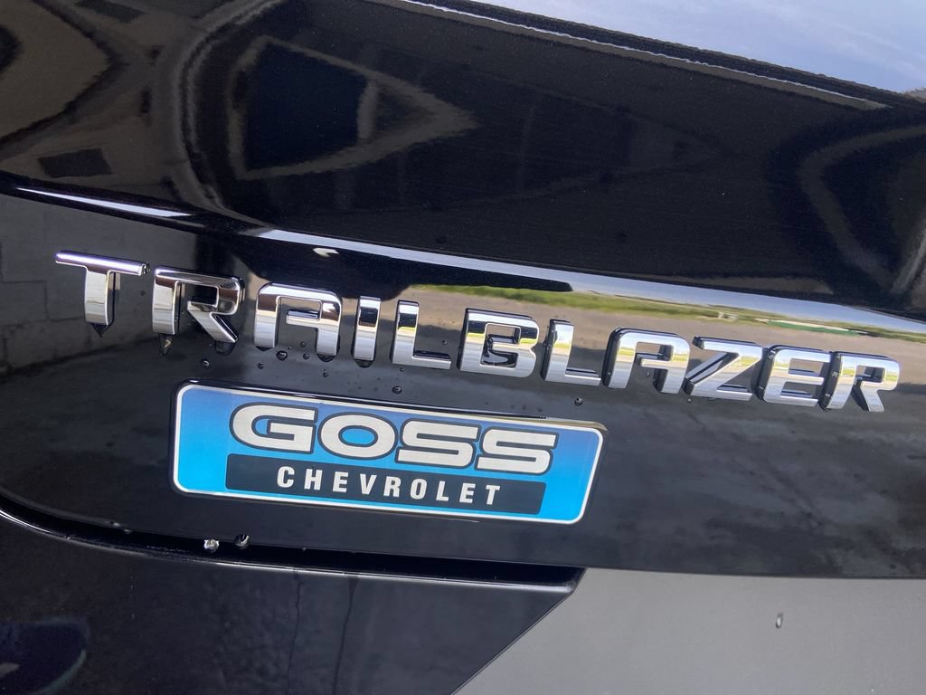 Certified 2023 Chevrolet TrailBlazer LT FWD image 30