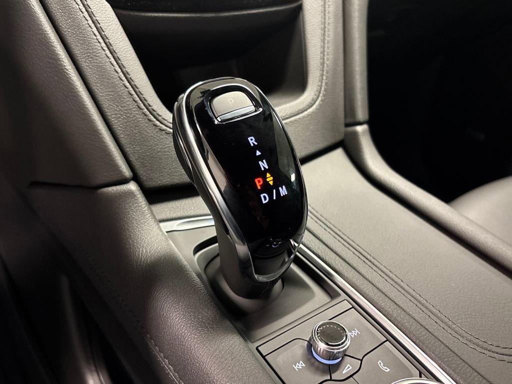 New 2026 Cadillac XT5 Luxury w/ LPO, Floor Liner Package image 37