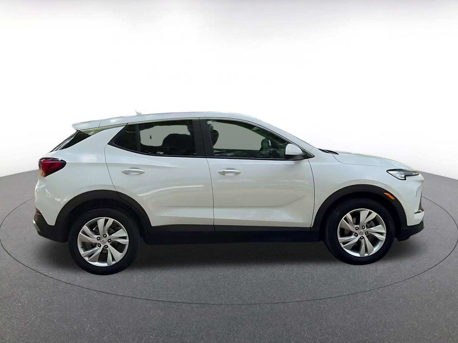 Used 2025 Buick Encore GX Preferred image 16