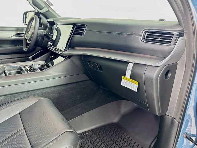 New 2026 Jeep Grand Wagoneer 4WD image 35