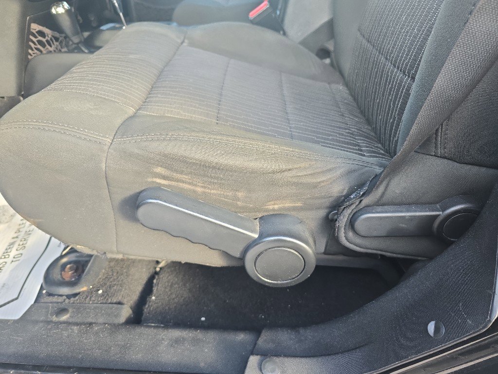 Used 2012 Jeep Wrangler Unlimited Sahara w/ Dual Top Group image 17