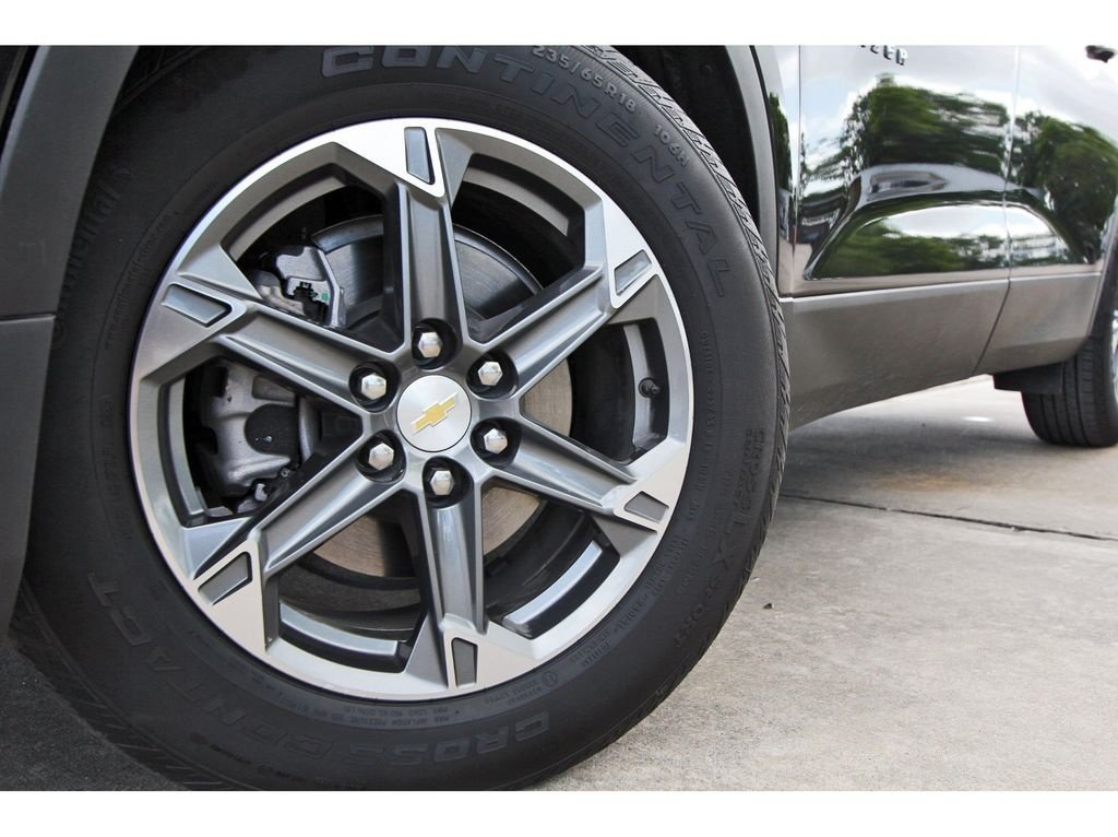 Used 2025 Chevrolet Blazer LT AWD/4WD image 30