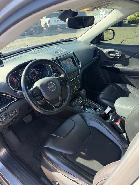 Used 2021 Jeep Cherokee Latitude Plus AWD/4WD image 15