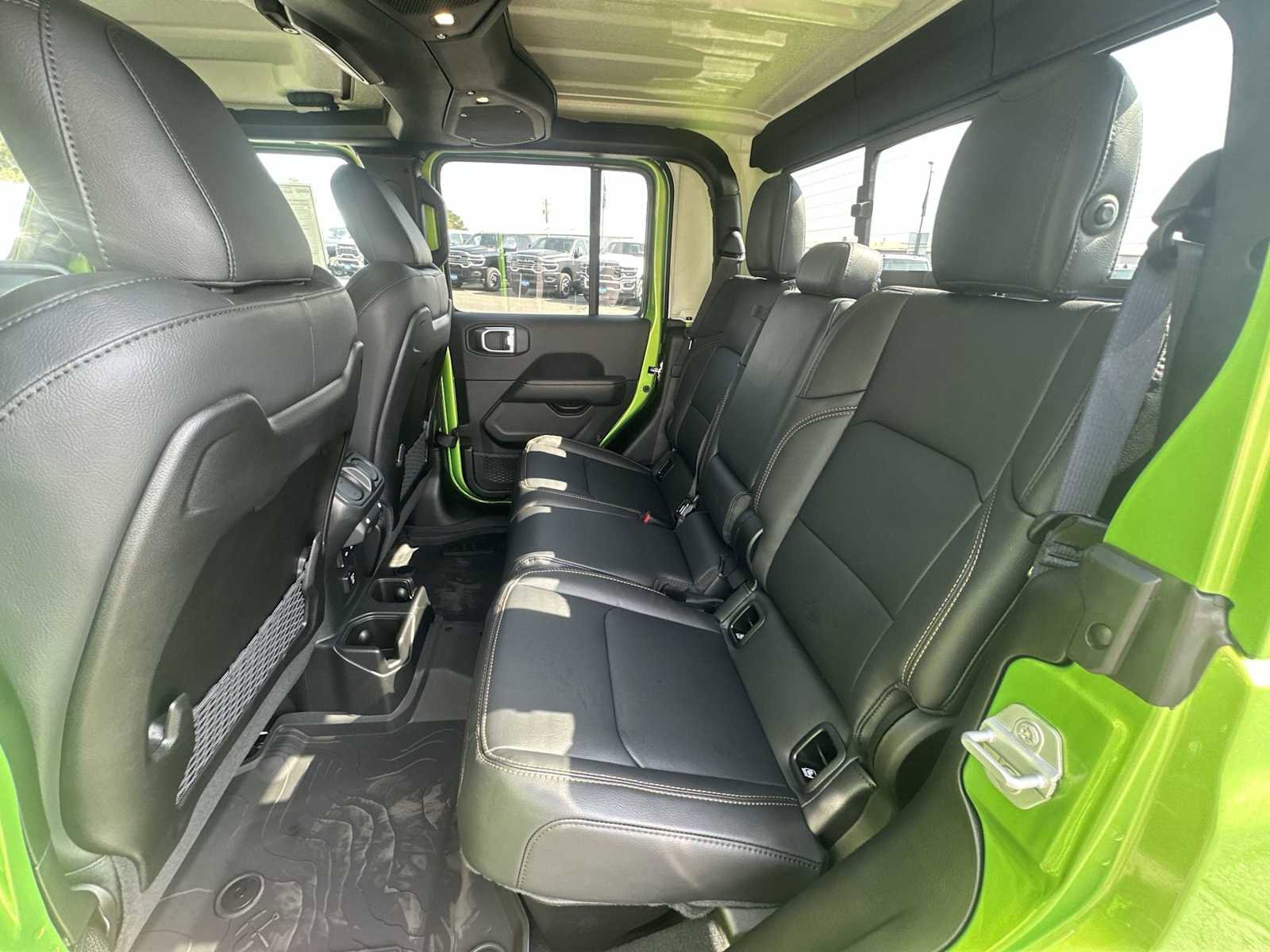 New 2025 Jeep Gladiator Sport image 23