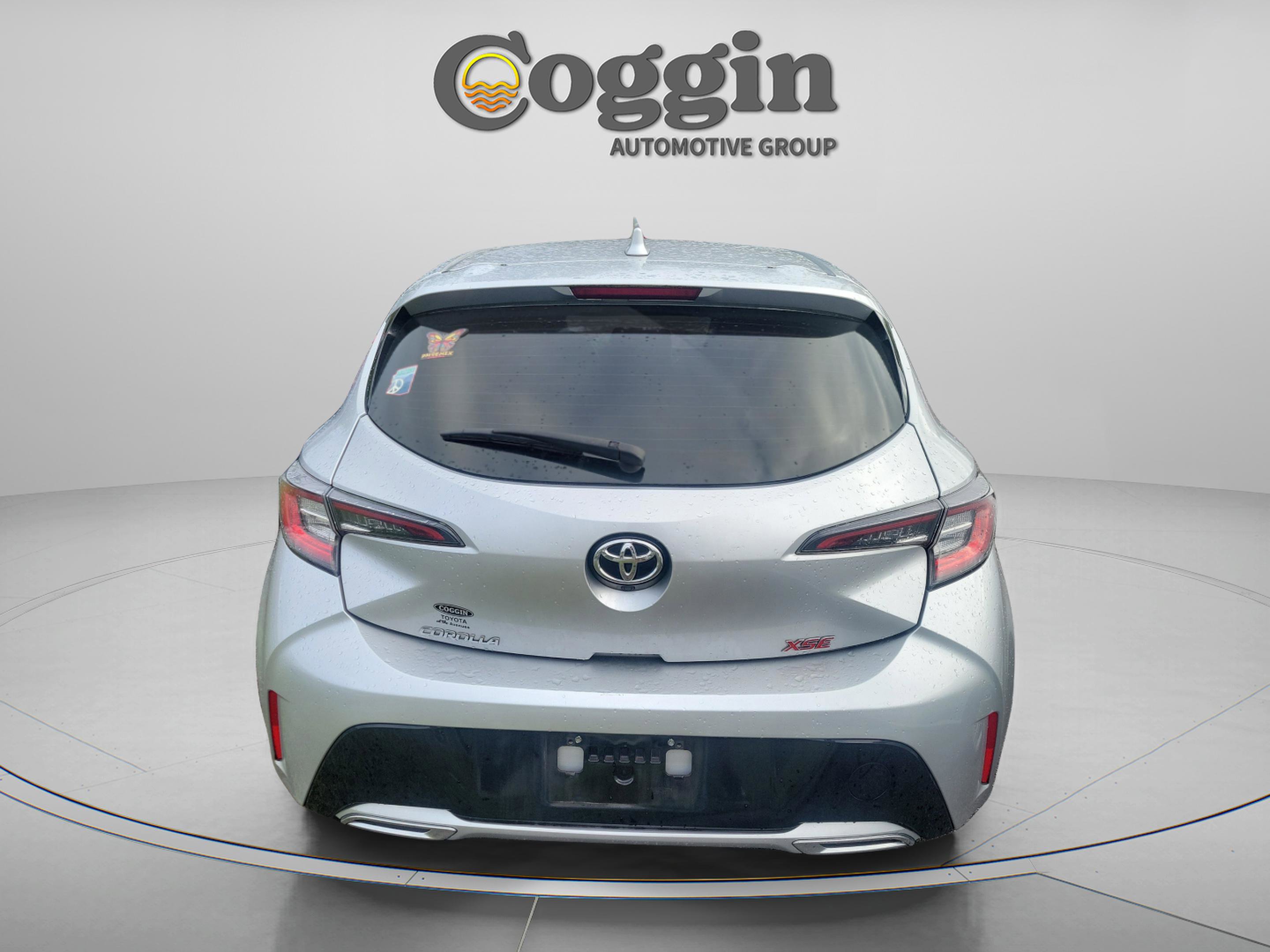 Used 2021 Toyota Corolla XSE FWD image 3