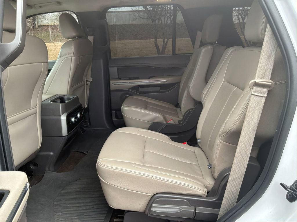 Used 2021 Ford Expedition XLT image 24