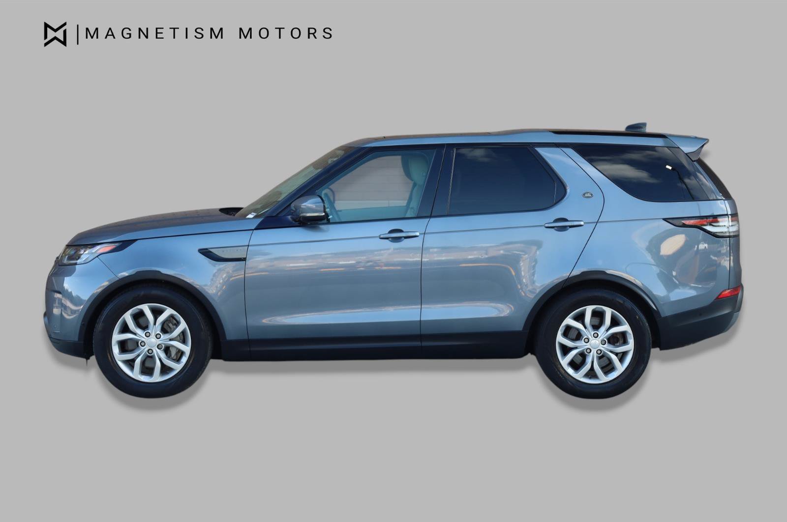 Used 2019 Land Rover Discovery SE AWD/4WD image 5