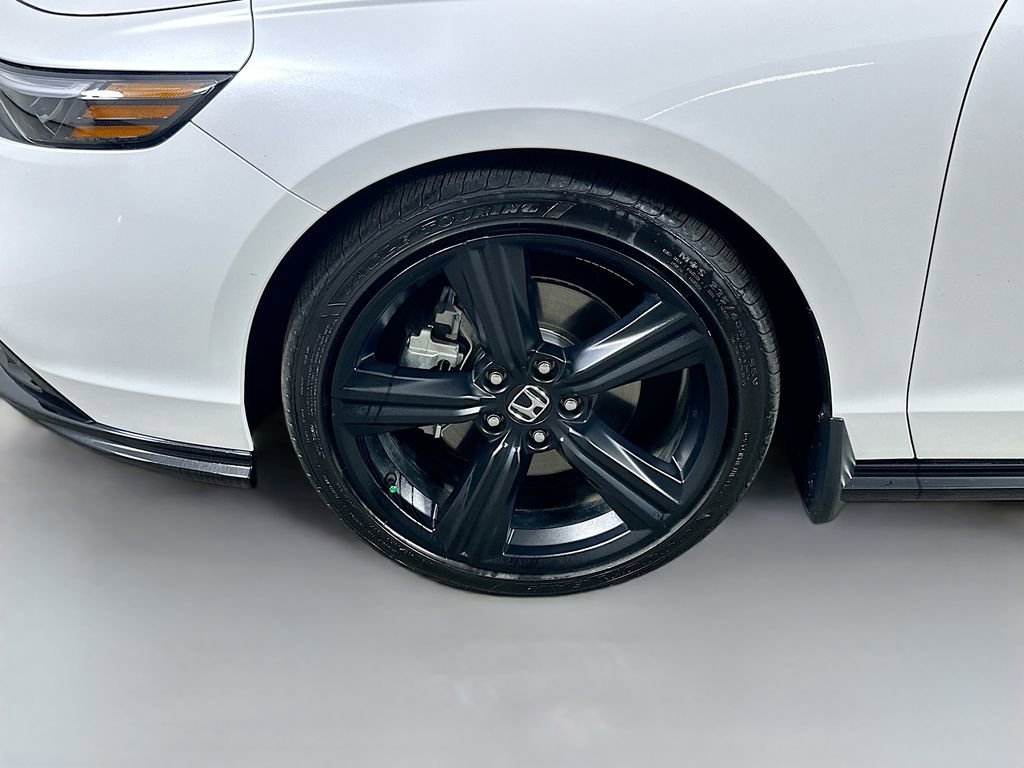 Used 2025 Honda Accord Sport image 8