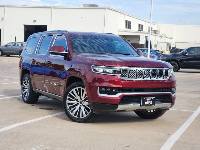 Used 2022 Jeep Grand Wagoneer Series III AWD/4WD image 2