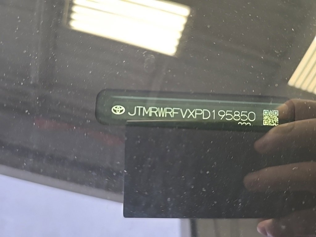 Used 2023 Toyota RAV4 XLE image 8