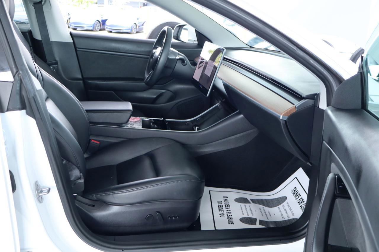Used 2018 Tesla Model 3 Long Range RWD image 36
