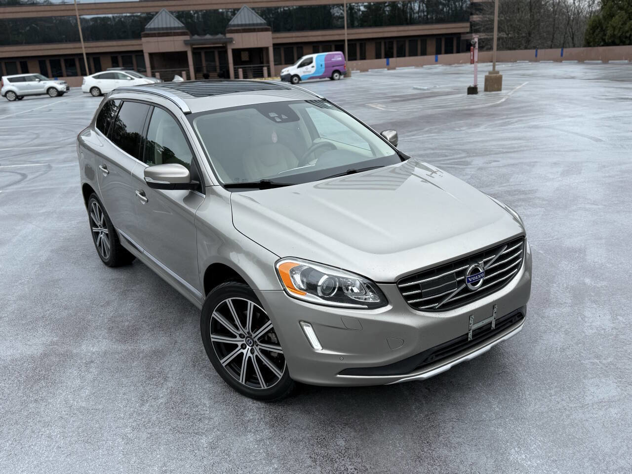 Used 2015 Volvo XC60 T5 Platinum FWD image 7