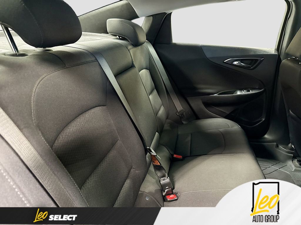 Used 2021 Chevrolet Malibu LT FWD image 26