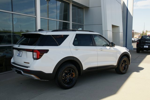 New 2026 Ford Explorer Tremor w/ Tremor Convenience Package image 3