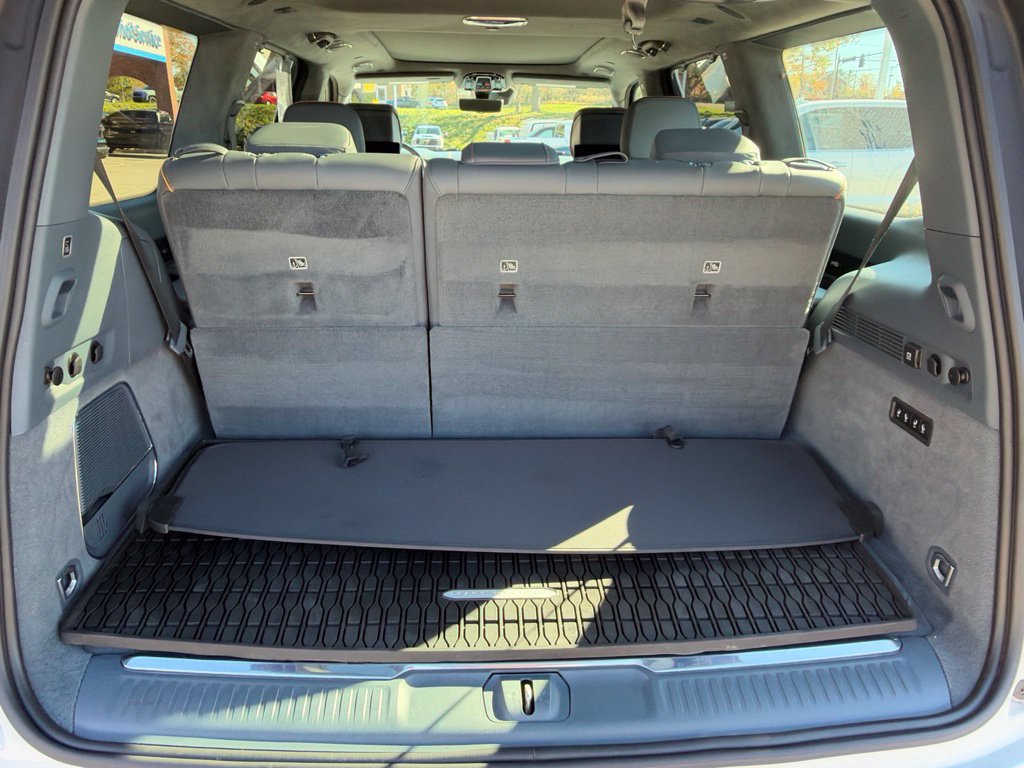 Used 2024 Jeep Grand Wagoneer Series III w/ Rear Seat Video Group 1 AWD/4WD image 55