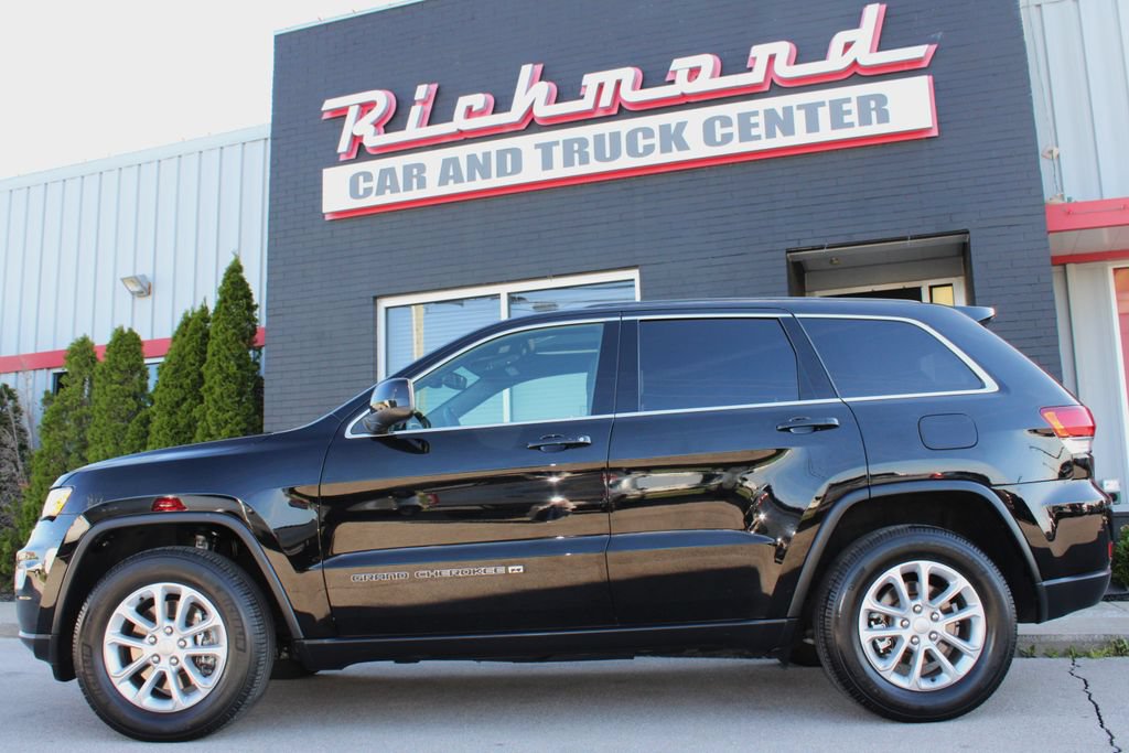 Used 2022 Jeep Grand Cherokee Laredo E AWD/4WD image 5