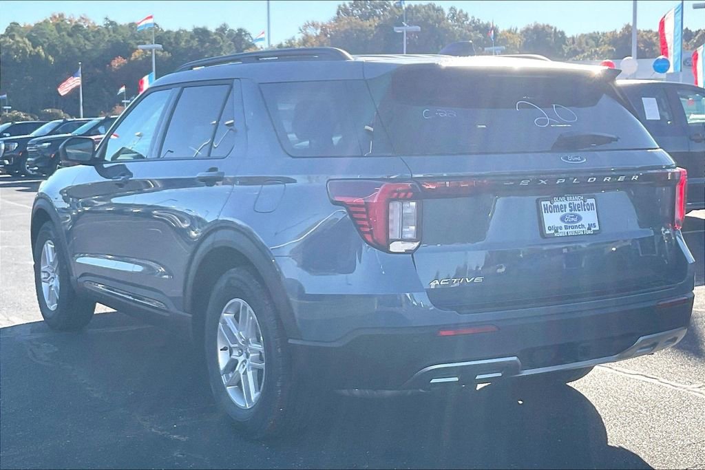 New 2026 Ford Explorer Active w/ Active Comfort Package image 3