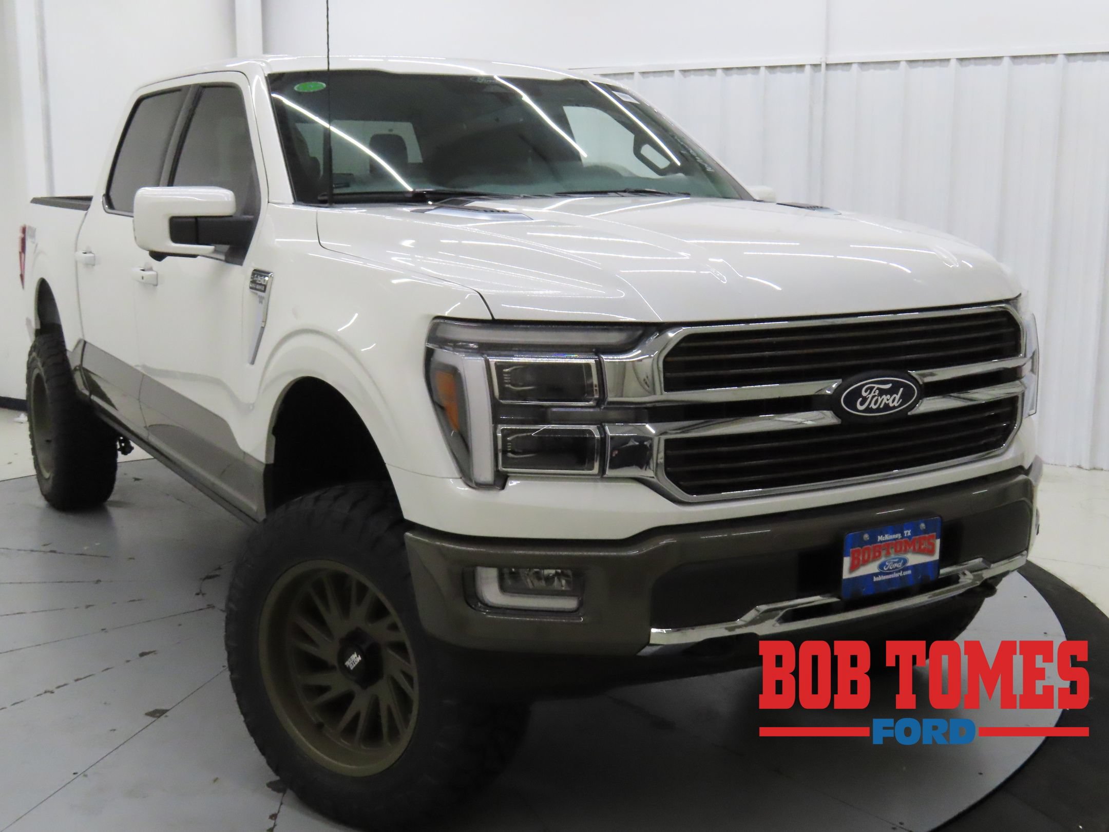 New 2025 Ford F150 King Ranch w/ FX4 Off-Road Package AWD/4WD image 1