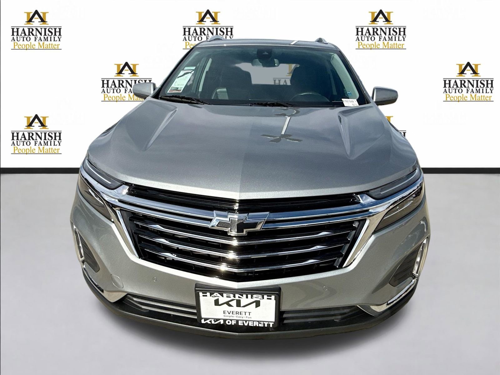 Used 2023 Chevrolet Equinox Premier image 10