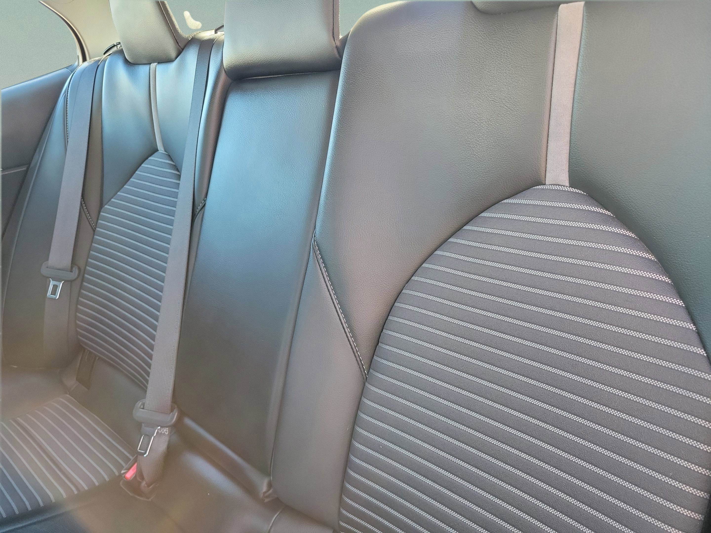 Used 2024 Toyota Camry SE image 19