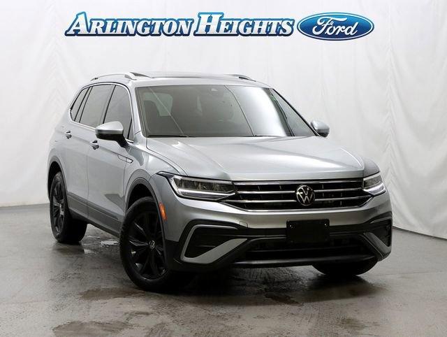 Used 2024 Volkswagen Tiguan SE image 1