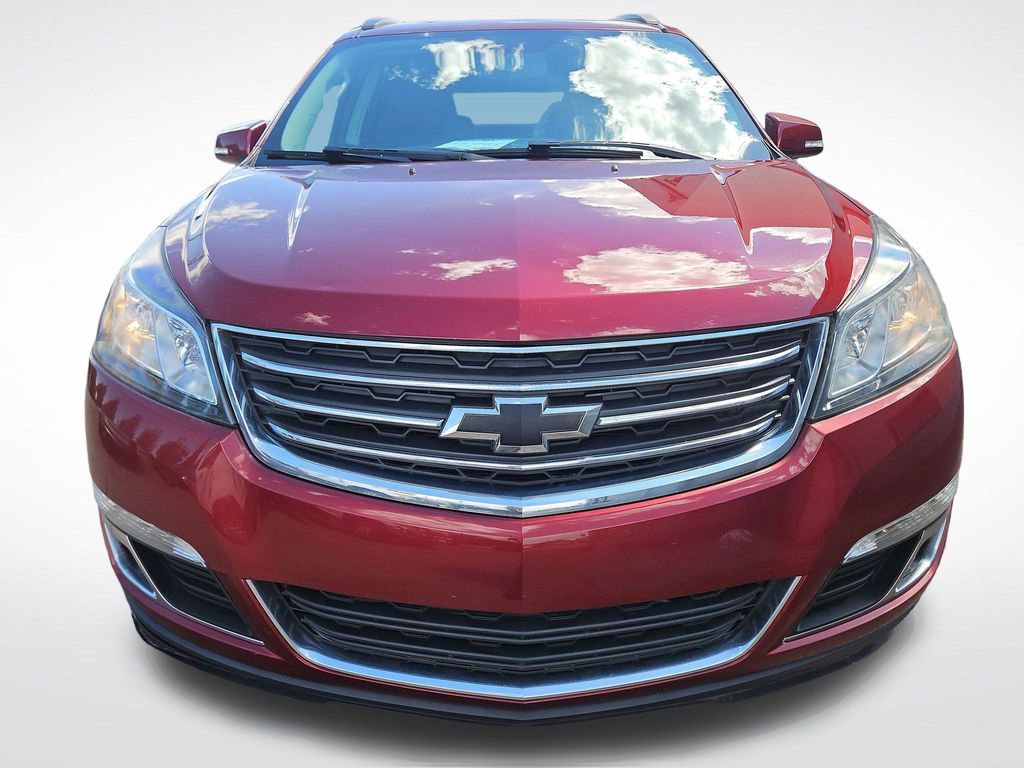 Used 2017 Chevrolet Traverse LT w/ Style and Technology Package FWD image 8