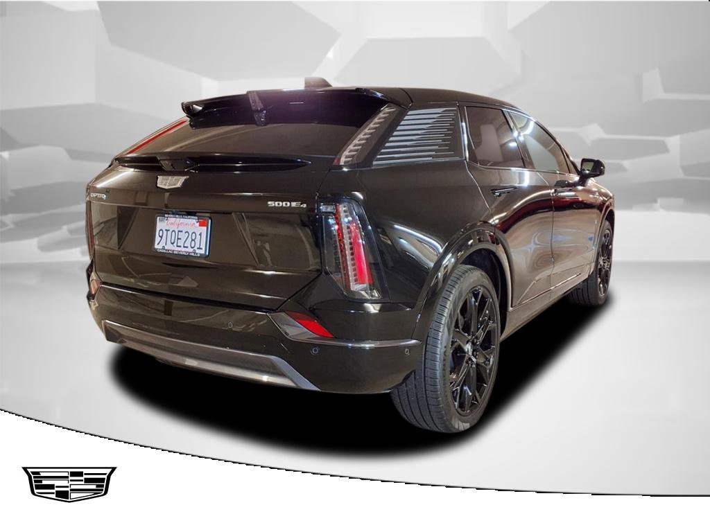 Used 2025 Cadillac Optiq Sport 1 w/ LPO, ONYX Package image 2