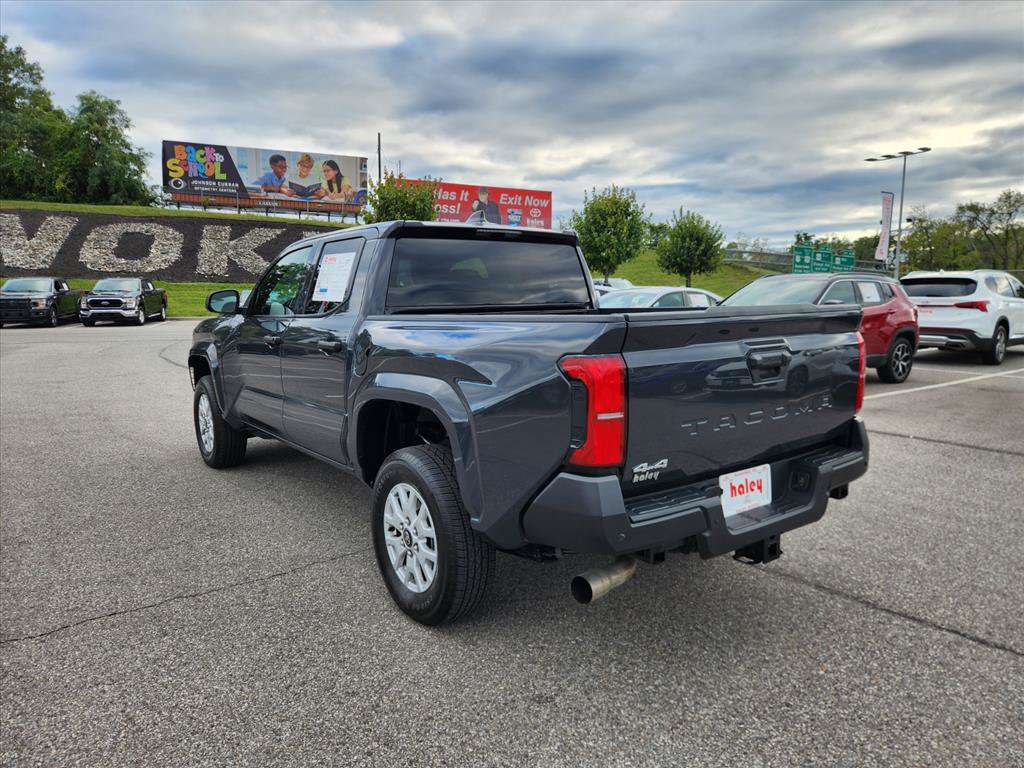 Certified 2025 Toyota Tacoma SR w/ SR Upgrade Package AWD/4WD image 7