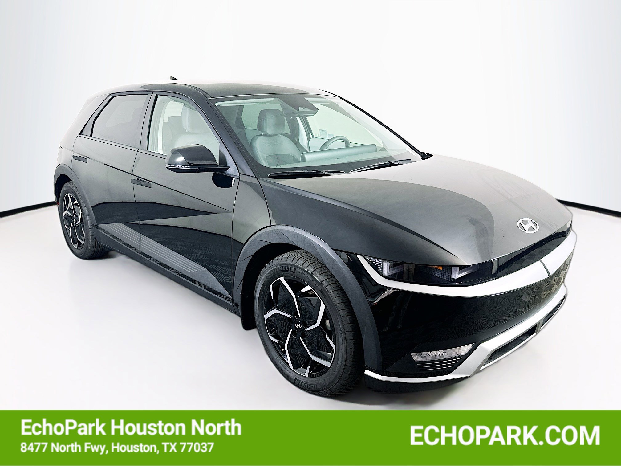 Used 2024 Hyundai Ioniq 5 SE image 1