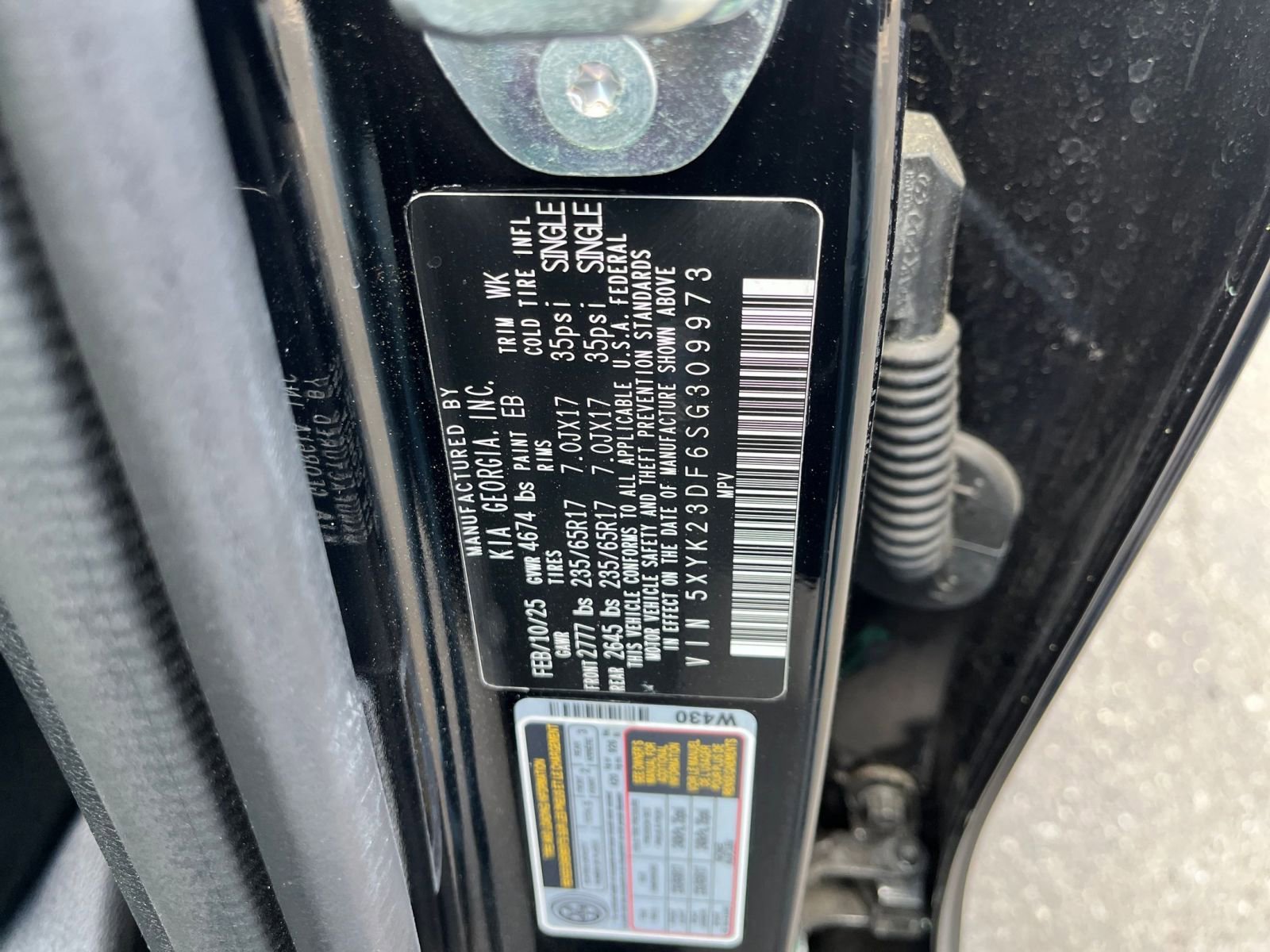 Used 2025 Kia Sportage LX FWD image 28