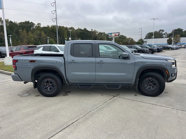 Used 2025 Nissan Frontier PRO-4X w/ Tow Package AWD/4WD image 9