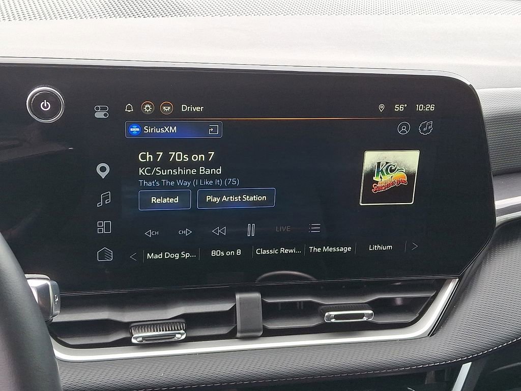 Used 2025 Chevrolet Equinox LT AWD/4WD image 16