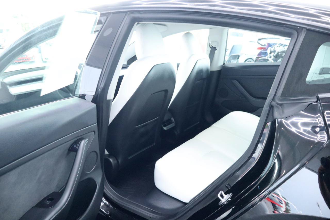 Used 2023 Tesla Model 3 Standard Range RWD image 28