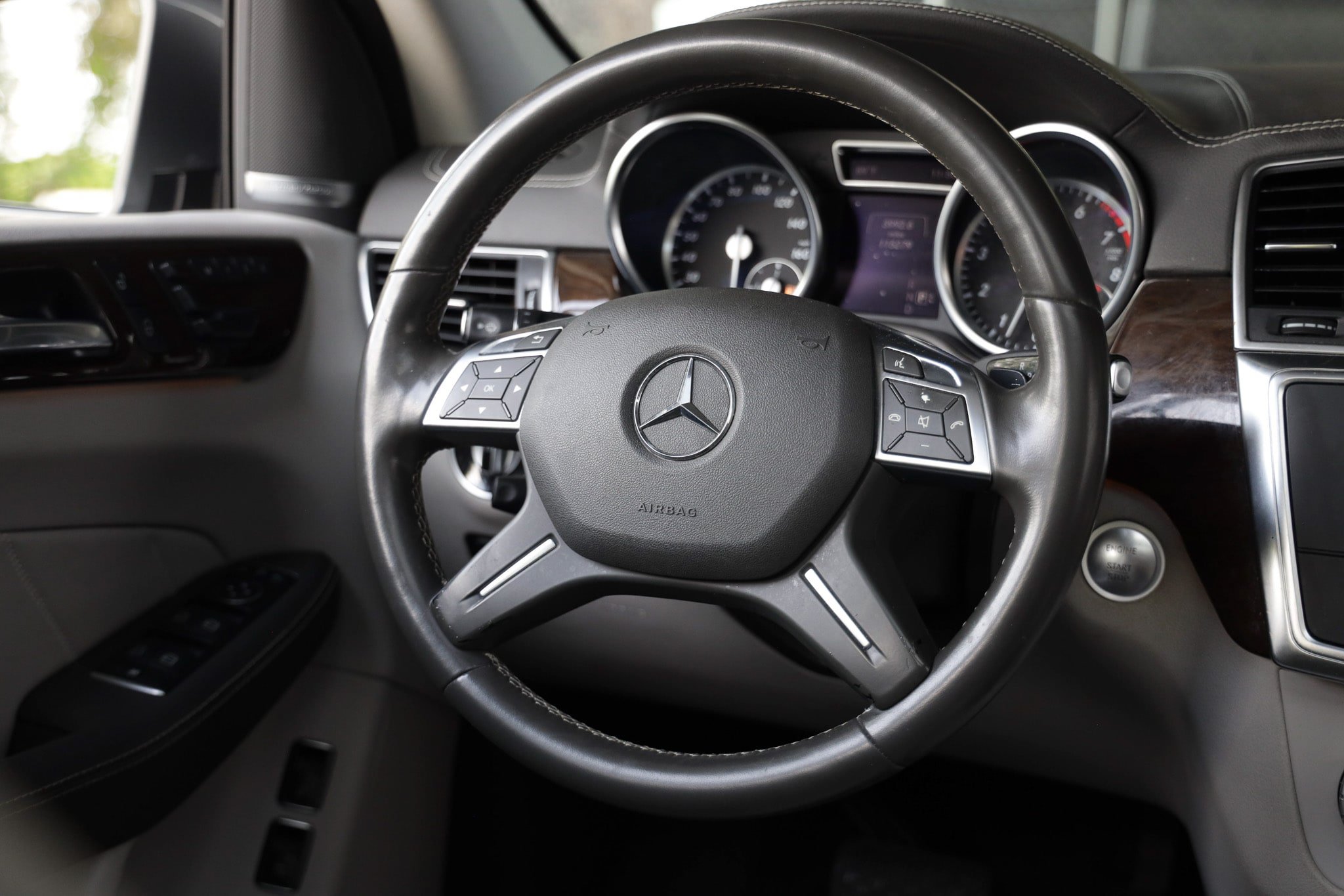 Used 2015 Mercedes-Benz GL 450 4MATIC image 35