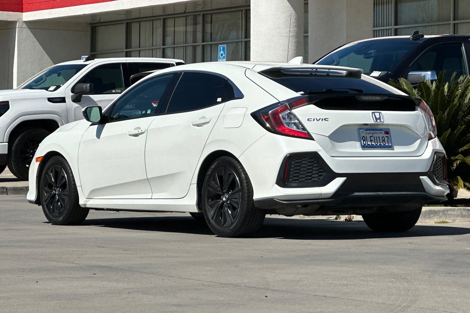 Used 2019 Honda Civic EX image 4