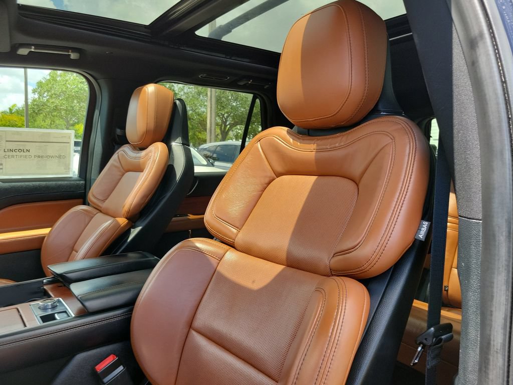 Certified 2020 Lincoln Navigator Reserve w/ Equipment Group 201A Reserve AWD/4WD image 15