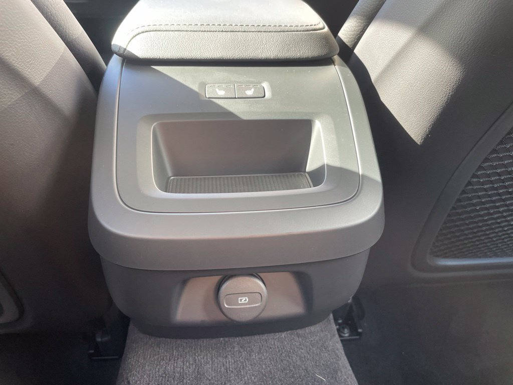 Certified 2024 Volvo S60 B5 Plus w/ Climate Package AWD/4WD image 17