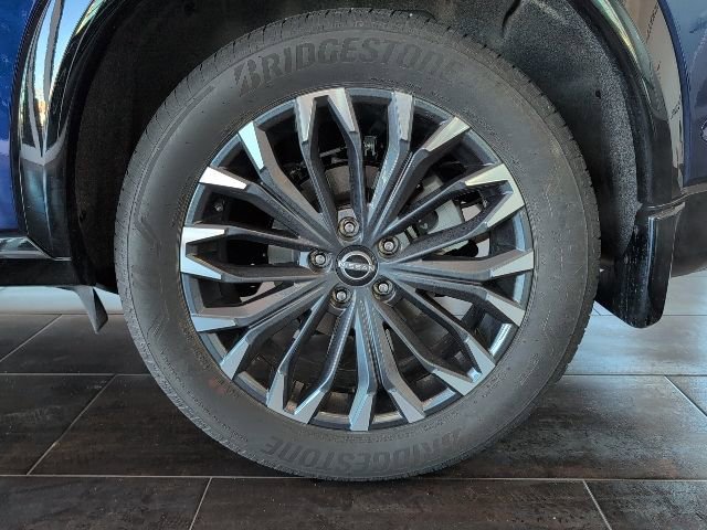 Used 2025 Nissan Rogue Platinum w/ Platinum Premium Package image 10