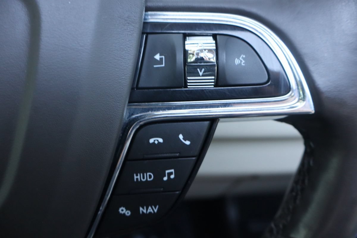 Used 2018 Lincoln Navigator Reserve w/ Technology Package AWD/4WD image 33