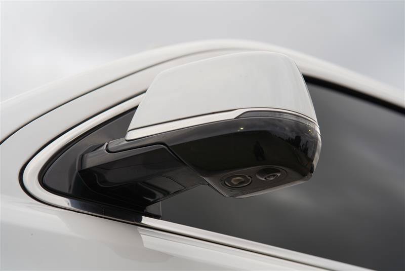 Used 2018 Cadillac Escalade ESV Platinum AWD/4WD image 31