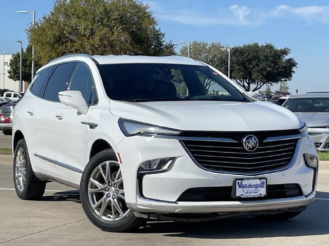 Used 2022 Buick Enclave Premium FWD image 2